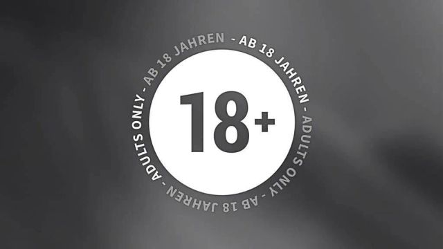 Vom Zimmerservice erwischt und dreist AO ficken lassen!!